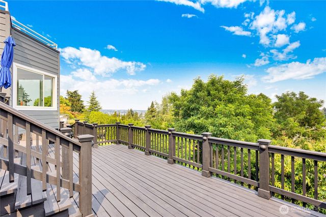 3406 37th Avenue W, Seattle, WA 98199