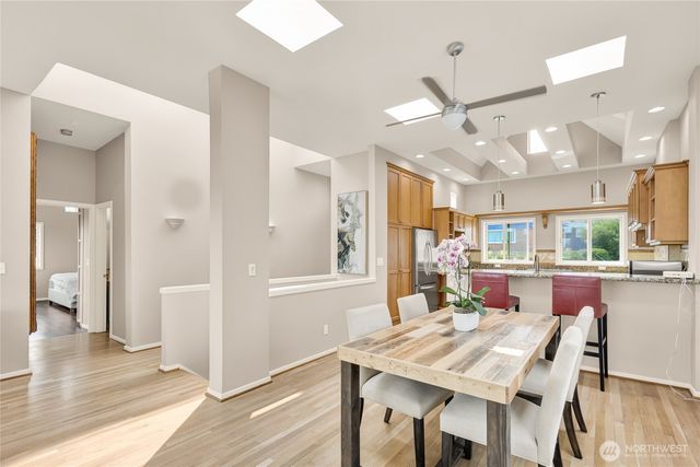 3406 37th Avenue W, Seattle, WA 98199