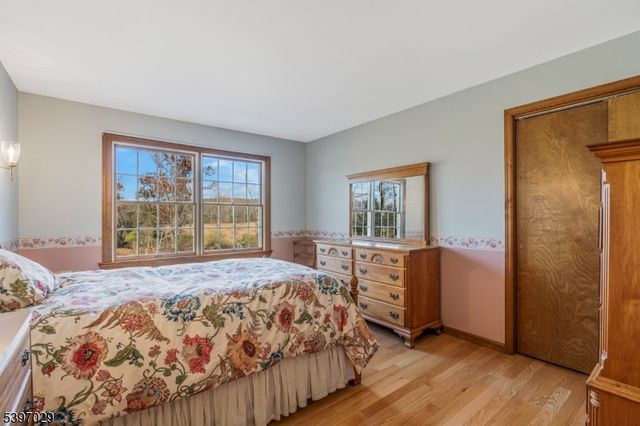 14 Chamberlain Rd, Readington Twp., NJ 08822