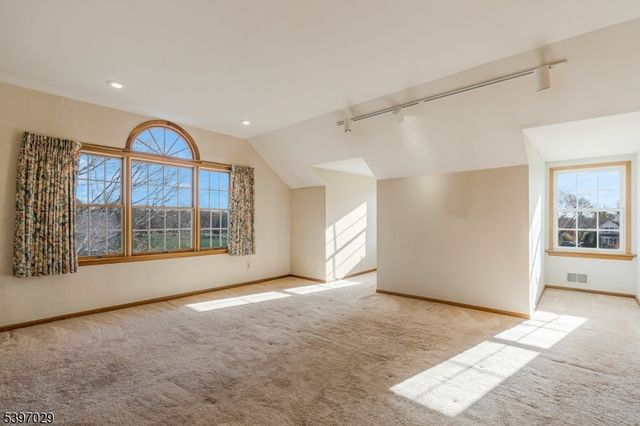 14 Chamberlain Rd, Readington Twp., NJ 08822