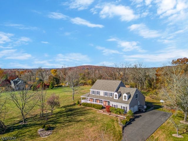 14 Chamberlain Rd, Readington Twp., NJ 08822