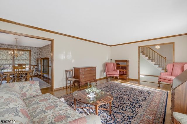 14 Chamberlain Rd, Readington Twp., NJ 08822