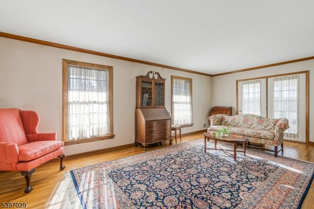 14 Chamberlain Rd, Readington Twp., NJ 08822