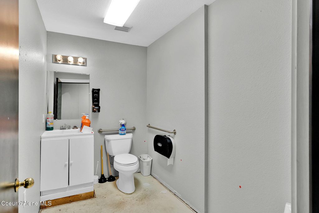 2315 N HIGHWAY 41, Post Falls, ID 83854 photo 23