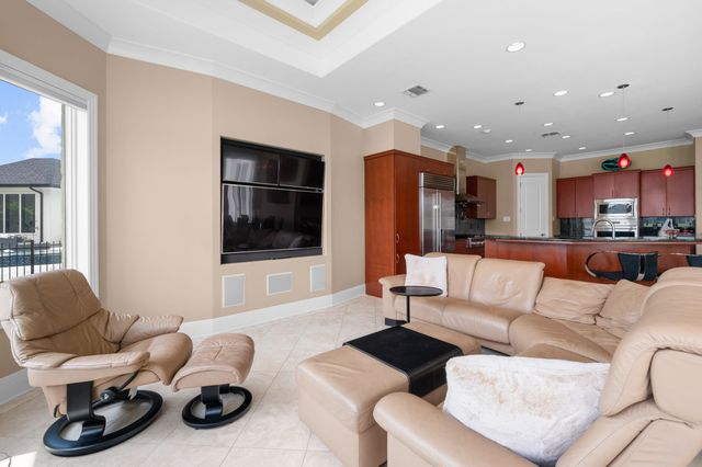 156 Northlake Drive, Thibodaux, LA 70301