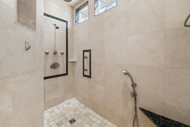 156 Northlake Drive, Thibodaux, LA 70301