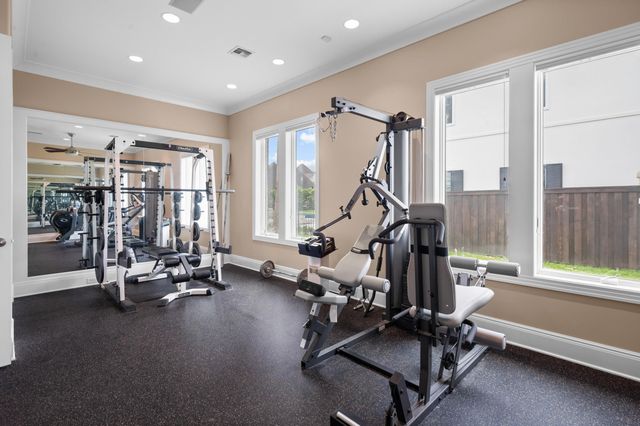 156 Northlake Drive, Thibodaux, LA 70301