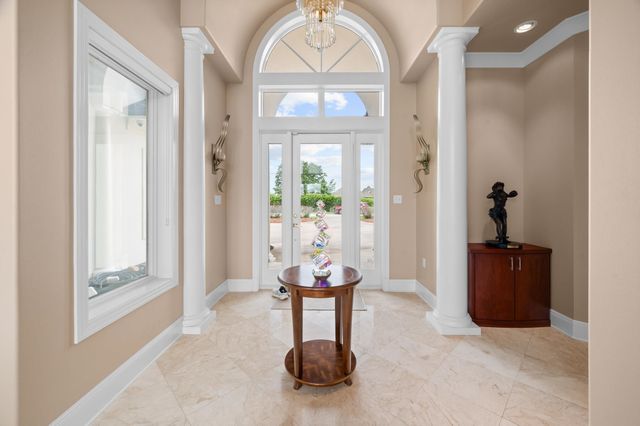 156 Northlake Drive, Thibodaux, LA 70301