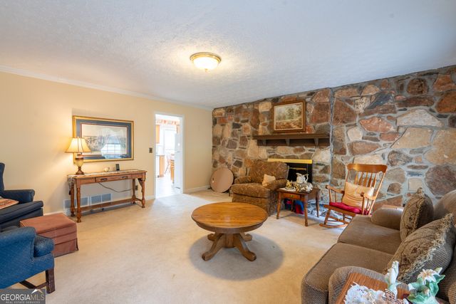 2685 Ashworth Lake Road, Snellville, GA 30078