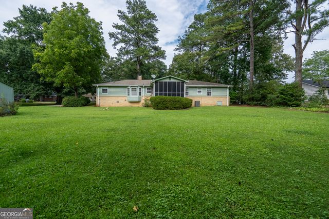 2685 Ashworth Lake Road, Snellville, GA 30078