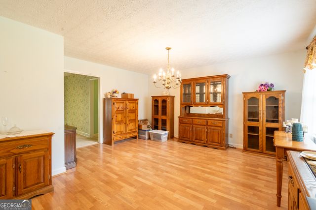 2685 Ashworth Lake Road, Snellville, GA 30078