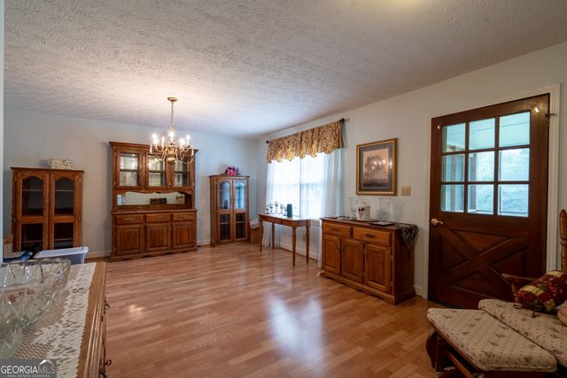 2685 Ashworth Lake Road, Snellville, GA 30078