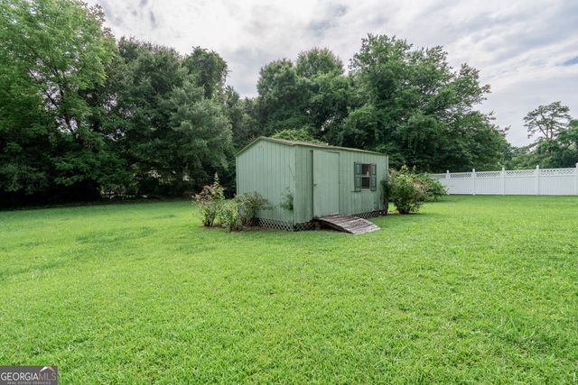 2685 Ashworth Lake Road, Snellville, GA 30078
