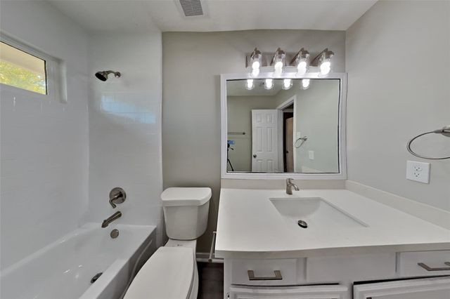 12822 Careywood Drive, Sugar Land, TX 77478