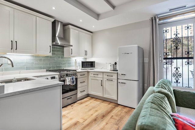 93 Third St 93, Cambridge, MA 02141