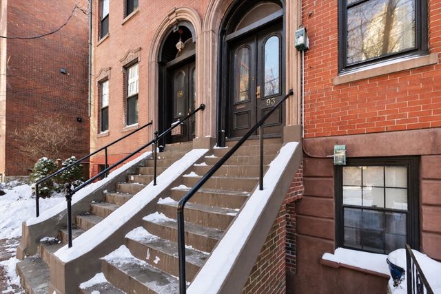93 Third St 93, Cambridge, MA 02141
