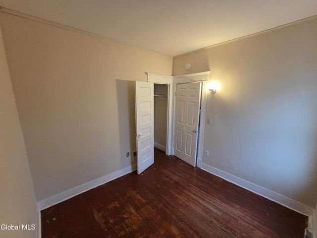 1321 State Street, Schenectady, NY 12304