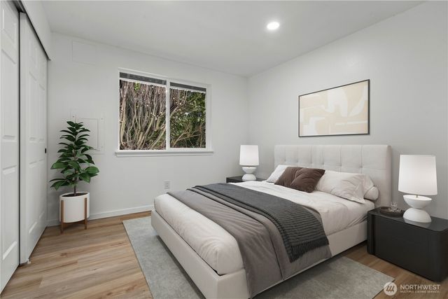 32 Madrona Place, Dupont, WA 98327