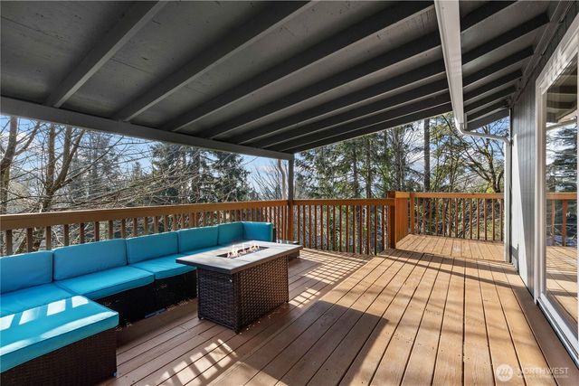 32 Madrona Place, Dupont, WA 98327