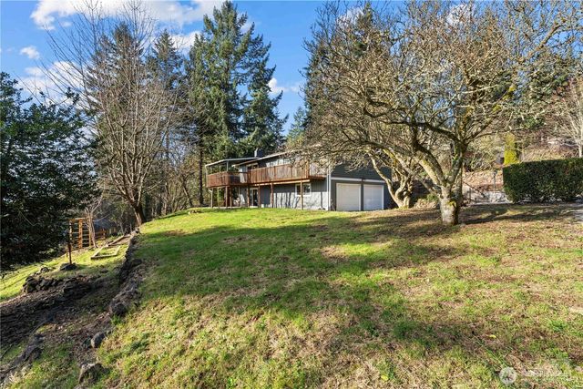 32 Madrona Place, Dupont, WA 98327