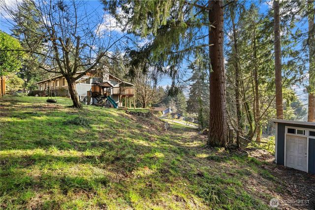 32 Madrona Place, Dupont, WA 98327