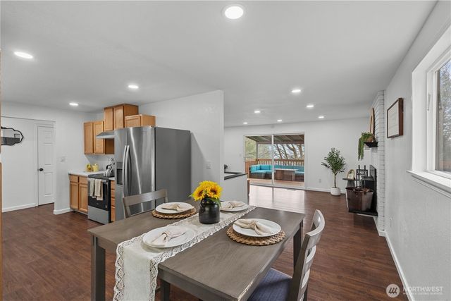 32 Madrona Place, Dupont, WA 98327