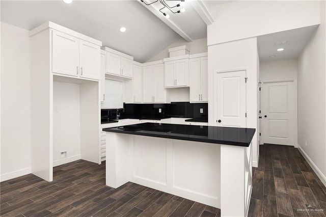 15717 S Gaston Circle, Edinburg, TX 78542