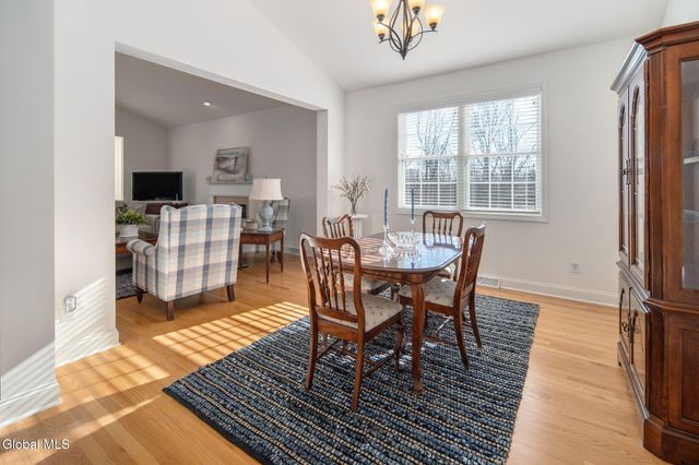 23 Beacon Drive, Colonie, NY 12189