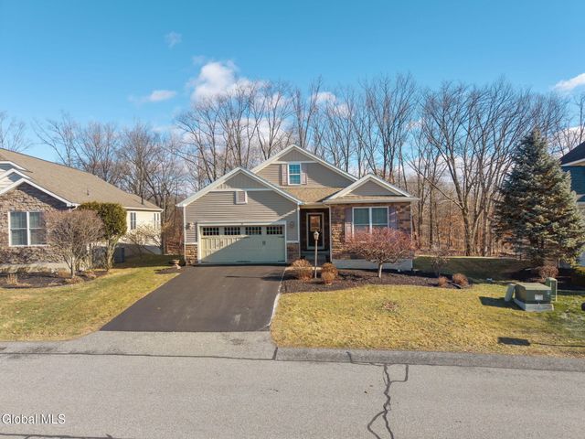 23 Beacon Drive, Colonie, NY 12189