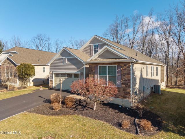 23 Beacon Drive, Colonie, NY 12189