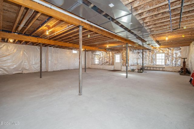 23 Beacon Drive, Colonie, NY 12189