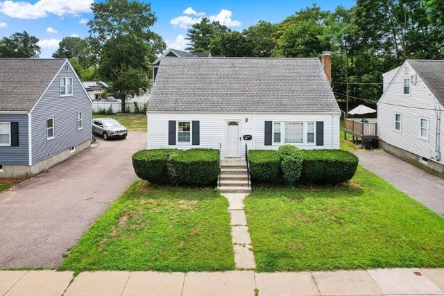 54 Como Rd, Boston, MA 02136
