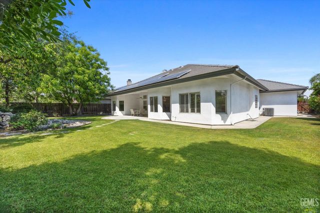 4307 Walker Lake Drive, Bakersfield, CA 93313