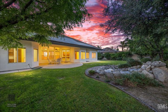 4307 Walker Lake Drive, Bakersfield, CA 93313