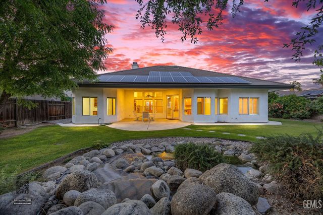 4307 Walker Lake Drive, Bakersfield, CA 93313