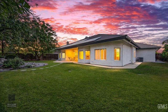 4307 Walker Lake Drive, Bakersfield, CA 93313