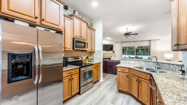 32402 SUNNY PARKE Drive, Fernandina Beach, FL 32034