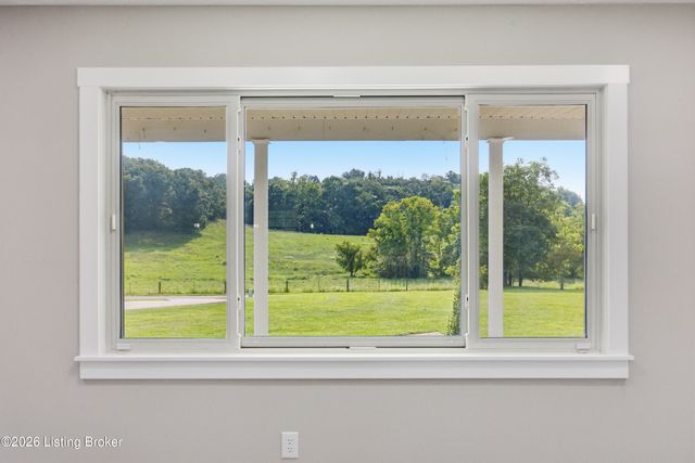 1279 Rice Rd, Lawrenceburg, KY 40342