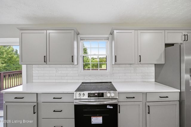 1279 Rice Rd, Lawrenceburg, KY 40342