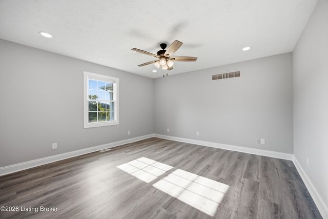 1279 Rice Rd, Lawrenceburg, KY 40342