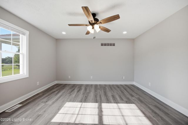 1279 Rice Rd, Lawrenceburg, KY 40342