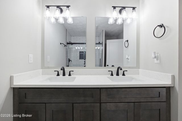 1279 Rice Rd, Lawrenceburg, KY 40342
