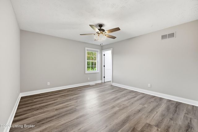 1279 Rice Rd, Lawrenceburg, KY 40342