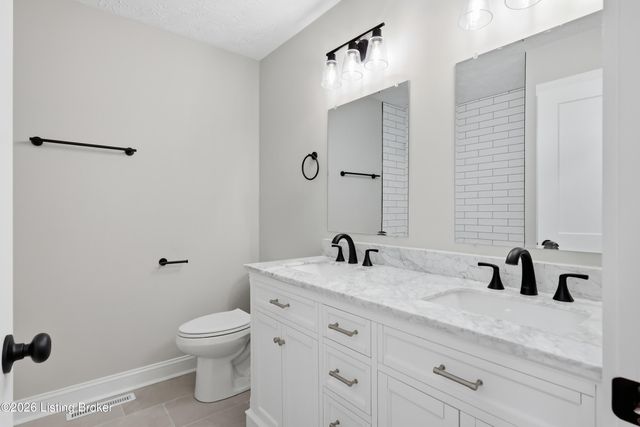 1279 Rice Rd, Lawrenceburg, KY 40342