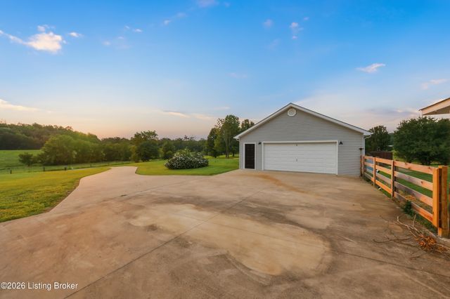 1279 Rice Rd, Lawrenceburg, KY 40342