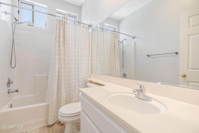 11529 Treeview Court, Moorpark, CA 93021
