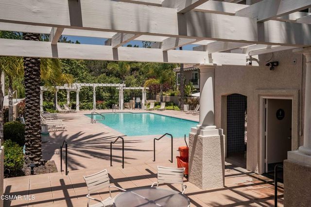 11529 Treeview Court, Moorpark, CA 93021