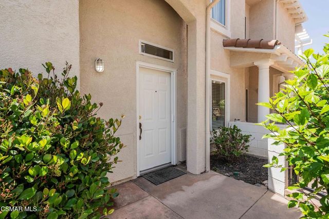 11529 Treeview Court, Moorpark, CA 93021