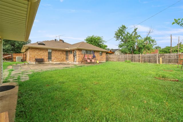 3917 Lillie Street, Sachse, TX 75048
