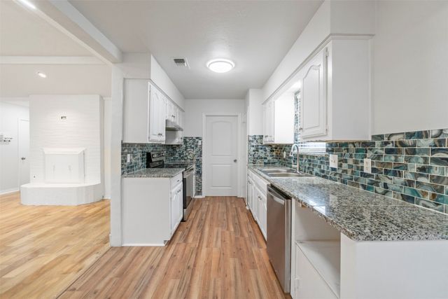 3917 Lillie Street, Sachse, TX 75048